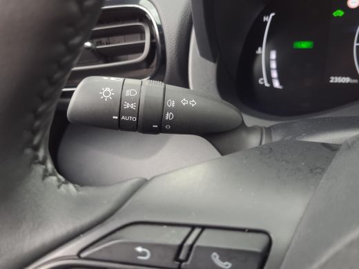 Toyota Yaris Cross 1.5 Hybrid 115 First Edition | Parkeersensor | Blindspot | Apple CarPlay | Rijklaarprijs incl. ga... ActivLease financial lease