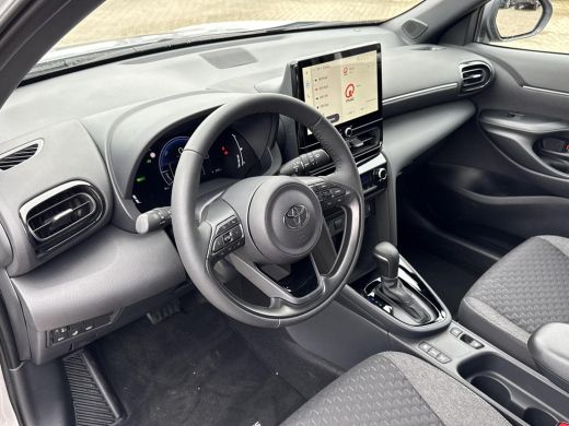 Toyota Yaris Cross 1.5 Hybrid 115 First Edition **STOEL EN STUURWIELVERWARMING/ ADAPTIEF CRUISE CONTROL/ KEYLESS/ PA... ActivLease financial lease