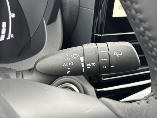 Toyota Yaris Cross 1.5 Hybrid 115 First Edition **STOEL EN STUURWIELVERWARMING/ ADAPTIEF CRUISE CONTROL/ KEYLESS/ PA... ActivLease financial lease