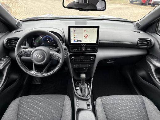 Toyota Yaris Cross 1.5 Hybrid 115 First Edition **STOEL EN STUURWIELVERWARMING/ ADAPTIEF CRUISE CONTROL/ KEYLESS/ PA... ActivLease financial lease