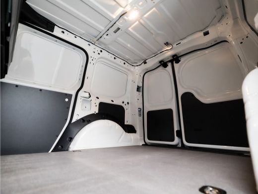 Volkswagen Caddy 1.5 TSI Exclusive (GRIJS KENTEKEN, BENZINE, DUBBELE SCHUIFDEUREN, SCHERM, PARKEERSENSOREN, BLUETO... ActivLease financial lease