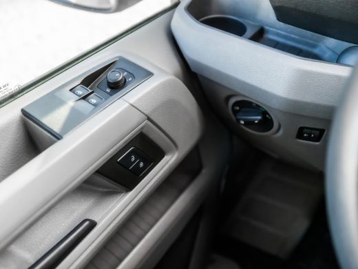 Volkswagen Crafter 35 2.0 TDI L4H3 (EURO 6, DUBBELE SCHUIFDEUREN, APPLE CARPLAY, CAMERA, AIRCO, ELEK RAMEN, 3 ZITPLA... ActivLease financial lease