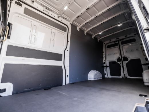 Volkswagen Crafter 35 2.0 TDI L4H3 (EURO 6, DUBBELE SCHUIFDEUREN, APPLE CARPLAY, CAMERA, AIRCO, ELEK RAMEN, 3 ZITPLA... ActivLease financial lease