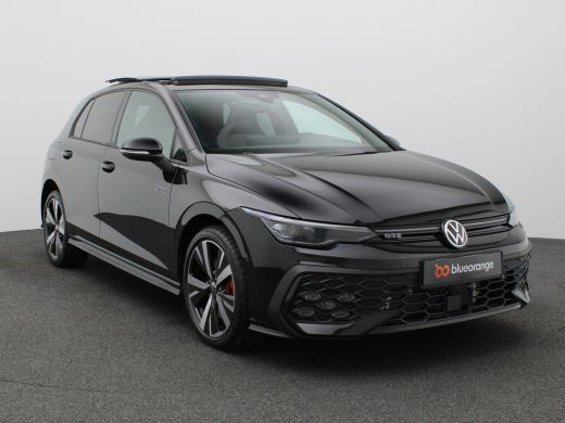 Volkswagen Golf 1.5 eHybrid GTE 272PK DSG Pano-Schuifdak, 360gr. Camera, Adaptieve Cruise Controle, Keyless, Side... ActivLease financial lease