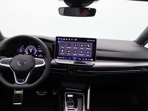 Volkswagen Golf 1.5 eHybrid GTE 272PK DSG Pano-Schuifdak, 360gr. Camera, Adaptieve Cruise Controle, Keyless, Side... ActivLease financial lease