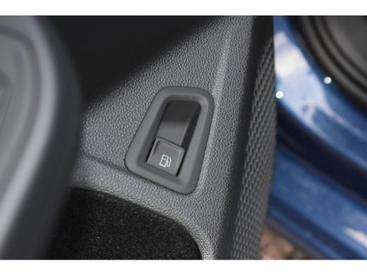 Volkswagen Golf Life Edition eHybrid TREKHAAK | APP. CONNECT | ADAPT. CRUISE | STOELVERWARMING |DAB | LED ActivLease financial lease