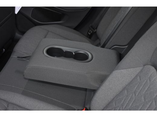 Volkswagen Golf Life Edition eHybrid TREKHAAK | APP. CONNECT | ADAPT. CRUISE | STOELVERWARMING |DAB | LED ActivLease financial lease