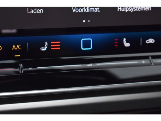 Volkswagen Golf Life Edition eHybrid TREKHAAK | APP. CONNECT | ADAPT. CRUISE | STOELVERWARMING |DAB | LED ActivLease financial lease