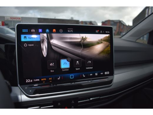 Volkswagen Golf Life Edition eHybrid TREKHAAK | APP. CONNECT | ADAPT. CRUISE | STOELVERWARMING |DAB | LED ActivLease financial lease