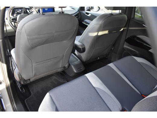 Volkswagen ID.3 204PK 58KWH FIRST PLUS | STOELEN + SPIEGELS VERW. | CAMERA. ACHTER | ADAPT. CRUISE | APP. CONNECT... ActivLease financial lease