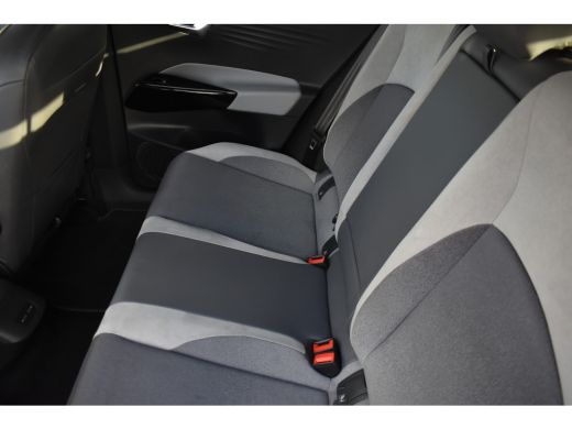 Volkswagen ID.3 204PK 58KWH FIRST PLUS | STOELEN + SPIEGELS VERW. | CAMERA. ACHTER | ADAPT. CRUISE | APP. CONNECT... ActivLease financial lease
