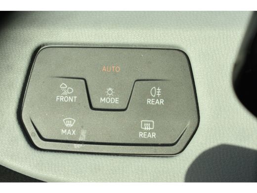 Volkswagen ID.3 204PK 58KWH FIRST PLUS | STOELEN + SPIEGELS VERW. | CAMERA. ACHTER | ADAPT. CRUISE | APP. CONNECT... ActivLease financial lease