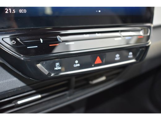 Volkswagen ID.3 204PK 58KWH FIRST PLUS | STOELEN + SPIEGELS VERW. | CAMERA. ACHTER | ADAPT. CRUISE | APP. CONNECT... ActivLease financial lease