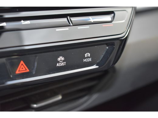 Volkswagen ID.3 204PK 58KWH FIRST PLUS | STOELEN + SPIEGELS VERW. | CAMERA. ACHTER | ADAPT. CRUISE | APP. CONNECT... ActivLease financial lease