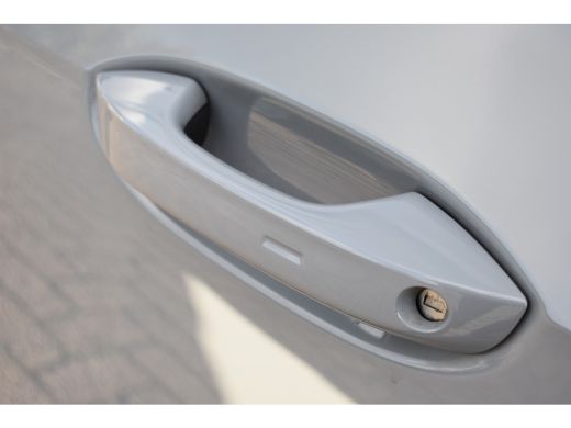 Volkswagen ID.3 204PK 58KWH FIRST PLUS | STOELEN + SPIEGELS VERW. | CAMERA. ACHTER | ADAPT. CRUISE | APP. CONNECT... ActivLease financial lease