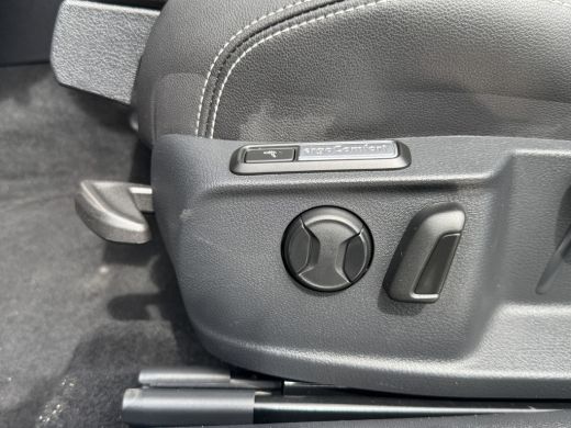 Volkswagen Passat Variant GTE TSI 218PK DSG PHEV BUSINESS LEDER/HEAD-UP/VIRTUAL ActivLease financial lease