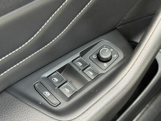 Volkswagen Passat Variant GTE TSI 218PK DSG PHEV BUSINESS LEDER/HEAD-UP/VIRTUAL ActivLease financial lease