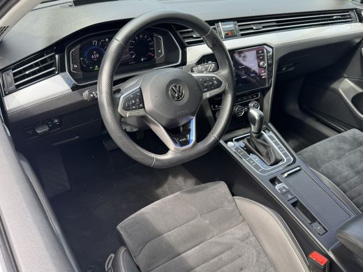 Volkswagen Passat Variant GTE TSI 218PK DSG PHEV BUSINESS LEDER/HEAD-UP/VIRTUAL ActivLease financial lease