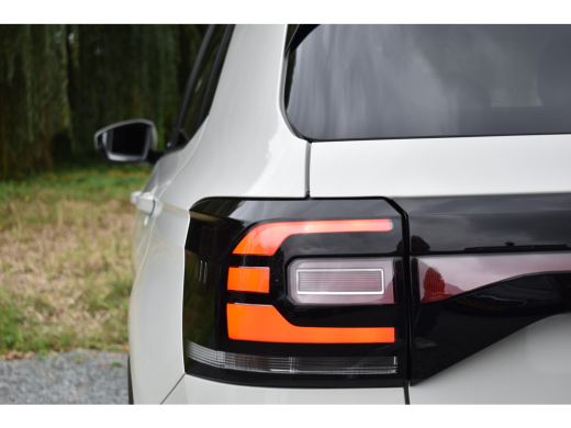 Volkswagen T-Cross TSI 110PK DSG STYLE NAVI/CARPLAY/PARKEERSENSOREN ActivLease financial lease