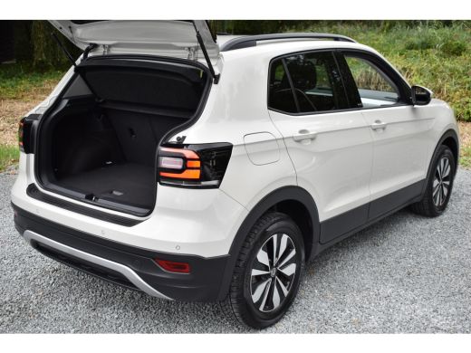 Volkswagen T-Cross TSI 110PK DSG STYLE NAVI/CARPLAY/PARKEERSENSOREN ActivLease financial lease