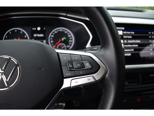 Volkswagen T-Cross TSI 110PK DSG STYLE NAVI/CARPLAY/PARKEERSENSOREN ActivLease financial lease