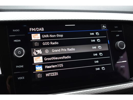 Volkswagen T-Cross TSI 110PK DSG STYLE NAVI/CARPLAY/PARKEERSENSOREN ActivLease financial lease