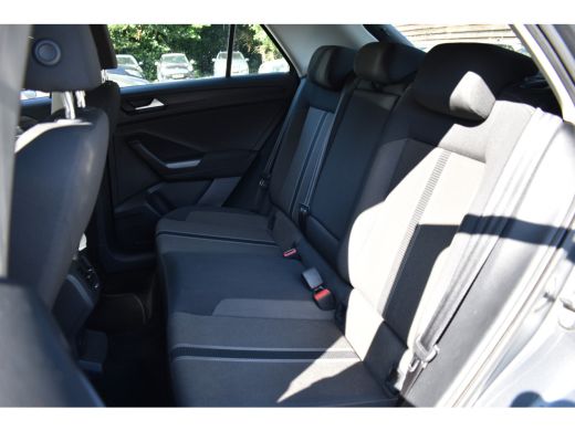 Volkswagen T-Roc 1.5 TSI 150PK DSG Style NAVI/PDC/CARPLAY ActivLease financial lease