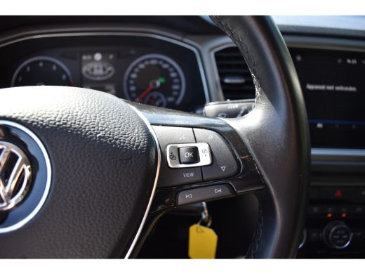 Volkswagen T-Roc 1.5 TSI 150PK DSG Style NAVI/PDC/CARPLAY ActivLease financial lease