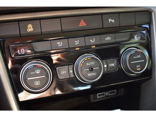 Volkswagen T-Roc 1.5 TSI 150PK DSG Style NAVI/PDC/CARPLAY ActivLease financial lease