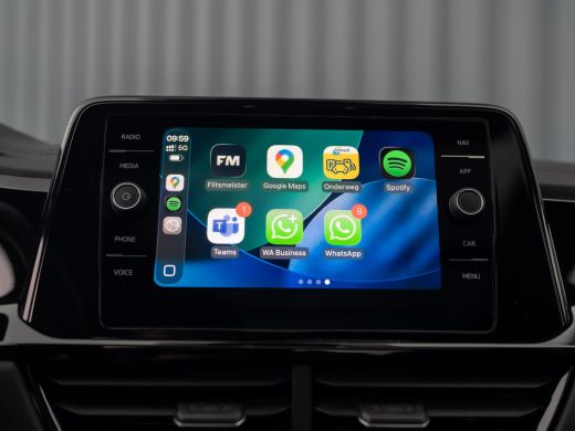 Volkswagen T-Roc 1.5 TSI R-Line Business | Panodak | Beats | Keyless | Trekhaak afnb | IQ Light | Side Assist | Pr... ActivLease financial lease