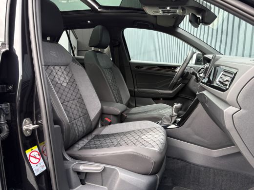 Volkswagen T-Roc 1.5 TSI R-Line | Panodak | Keyless | Side Assist | Elk. A-klep | IQ Light | Camera | Prijs Rijkla... ActivLease financial lease