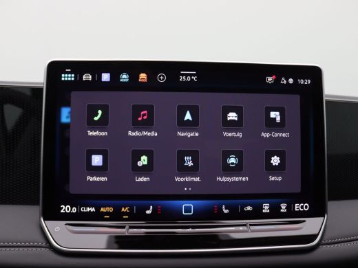 Volkswagen Tiguan 1.5 eHybrid Life Edition 204PK DSG Pano-Schuifdak, Trekhaak, 19" LM Velgen, Adaptieve Cruise Cont... ActivLease financial lease