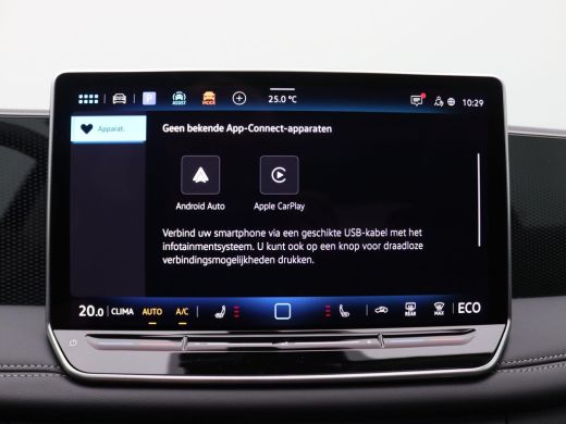 Volkswagen Tiguan 1.5 eHybrid Life Edition 204PK DSG Pano-Schuifdak, Trekhaak, 19" LM Velgen, Adaptieve Cruise Cont... ActivLease financial lease