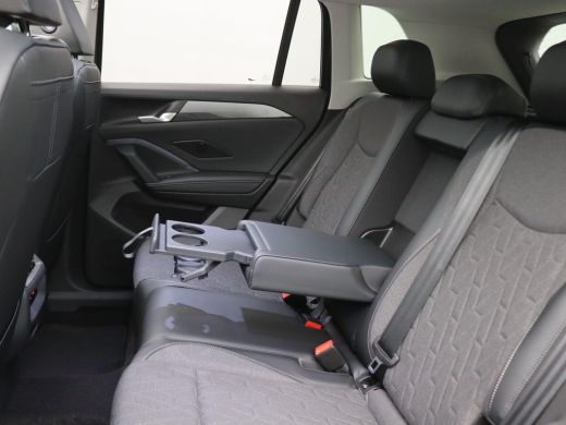 Volkswagen Tiguan 1.5 eHybrid Life Edition 204PK DSG Pano-Schuifdak, Trekhaak, 19" LM Velgen, Adaptieve Cruise Cont... ActivLease financial lease