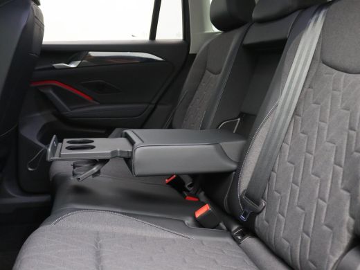 Volkswagen Tiguan 1.5 eHybrid Life Edition 204PK DSG Trekhaak, 19" LM Velgen, Adaptieve Cruise Controle, Achteruitr... ActivLease financial lease