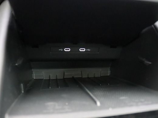 Volkswagen Tiguan 1.5 eHybrid R-Line Edition 272PK DSG Pano-Schuifdak, Trekhaak, 360gr. camera, Adaptieve Cruise Co... ActivLease financial lease