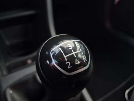 Volkswagen up! 1.0 | Airco | Bluetooth telefoonvoorbereiding | DAB ontvanger ActivLease financial lease