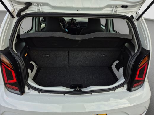 Volkswagen up! 1.0 | Airco | Bluetooth telefoonvoorbereiding | DAB ontvanger ActivLease financial lease