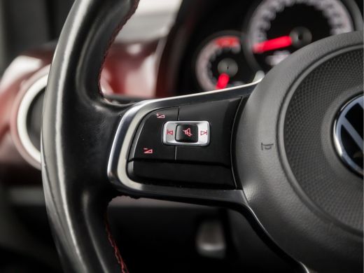 Volkswagen up! 1.0 TSI GTI (STOELVERWARMING, BLUETOOTH, SFEERVERLICHTING, GETINT GLAS, SPORTSTOELEN, LM VELGEN, ... ActivLease financial lease