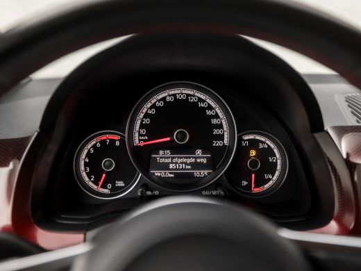 Volkswagen up! 1.0 TSI GTI (STOELVERWARMING, BLUETOOTH, SFEERVERLICHTING, GETINT GLAS, SPORTSTOELEN, LM VELGEN, ... ActivLease financial lease