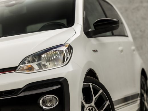 Volkswagen up! 1.0 TSI GTI (STOELVERWARMING, BLUETOOTH, SFEERVERLICHTING, GETINT GLAS, SPORTSTOELEN, LM VELGEN, ... ActivLease financial lease