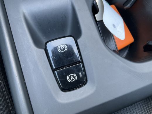 Volvo  XC40 1.5 T4 Recharge Inscription Stoel.Stuurverw. Carplay 1Eig Plug-in PHEV ActivLease financial lease