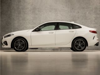 BMW 2 Serie Gran Coupé 218i Sport Automaat (APPLE CARPLAY, M STUUR, GROOT NAVI, LEDER, SFEERVERLICHTING, SPOR...