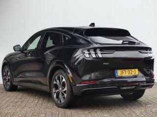 Ford Mustang Mach-E Mach-E Extended AWD 98 kWh | Achterspoiler | Achteruitrijcamera | Airco (automatisch)