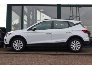 Seat Arona Style | Airconditioning automatisch met 2-zone-temperatuurregeling | Cruise Control | Digitaal in...