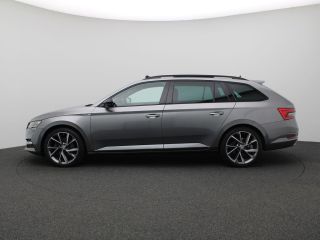 Skoda Superb Combi 1.4 TSI iV Sportline Business 218PK DSG Pano-Schuifdak, Trekhaak, Matrix-LED Verlichting, N...