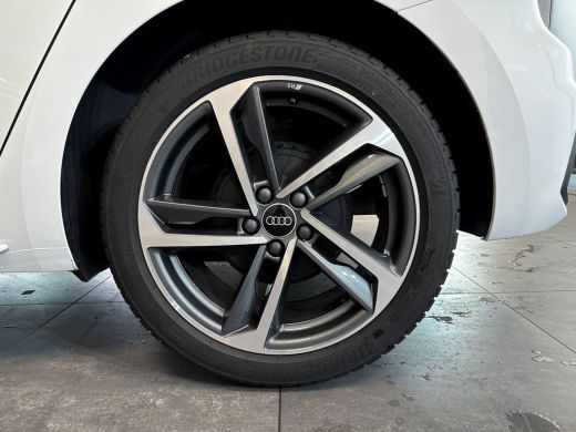 Audi A1 Sportback Sportback 25 95pk TFSI S edition Stoelverwarming voorin | Cruise control | Parkeerhulp achter ActivLease financial lease