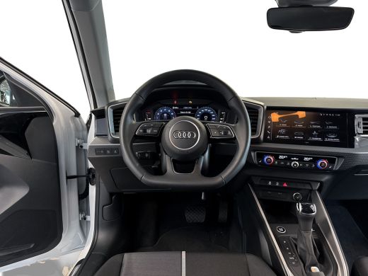 Audi A1 Sportback Sportback 25 95pk TFSI S edition Stoelverwarming voorin | Cruise control | Parkeerhulp achter ActivLease financial lease