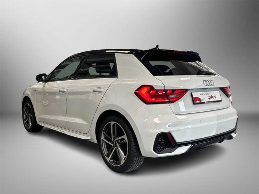 Audi A1 Sportback Sportback 25 95pk TFSI S edition Stoelverwarming voorin | Cruise control | Parkeerhulp achter ActivLease financial lease