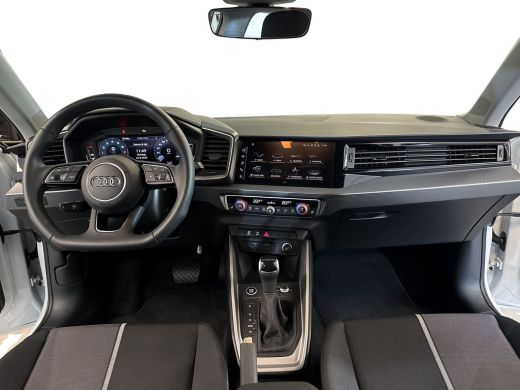 Audi A1 Sportback Sportback 25 95pk TFSI S edition Stoelverwarming voorin | Cruise control | Parkeerhulp achter ActivLease financial lease
